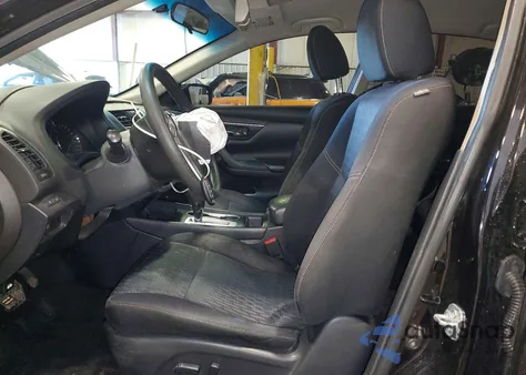 2017 Nissan Altima 2.5 z USA, uszkodzony, nr VIN 1N4AL3AP2HN325455